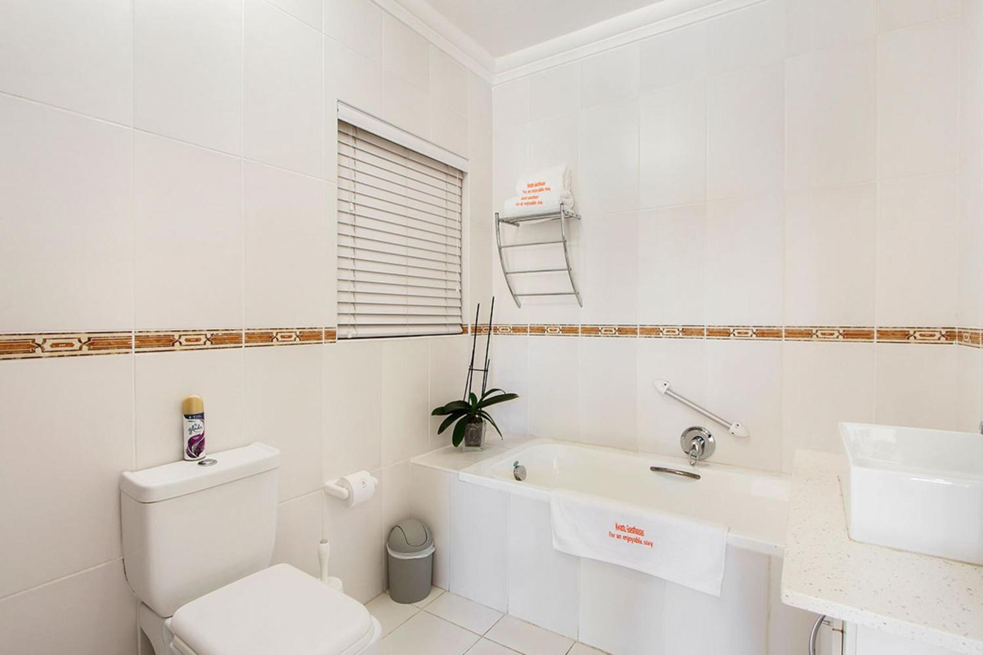 Kwantu Guesthouse 1 Cape Town Ngoại thất bức ảnh