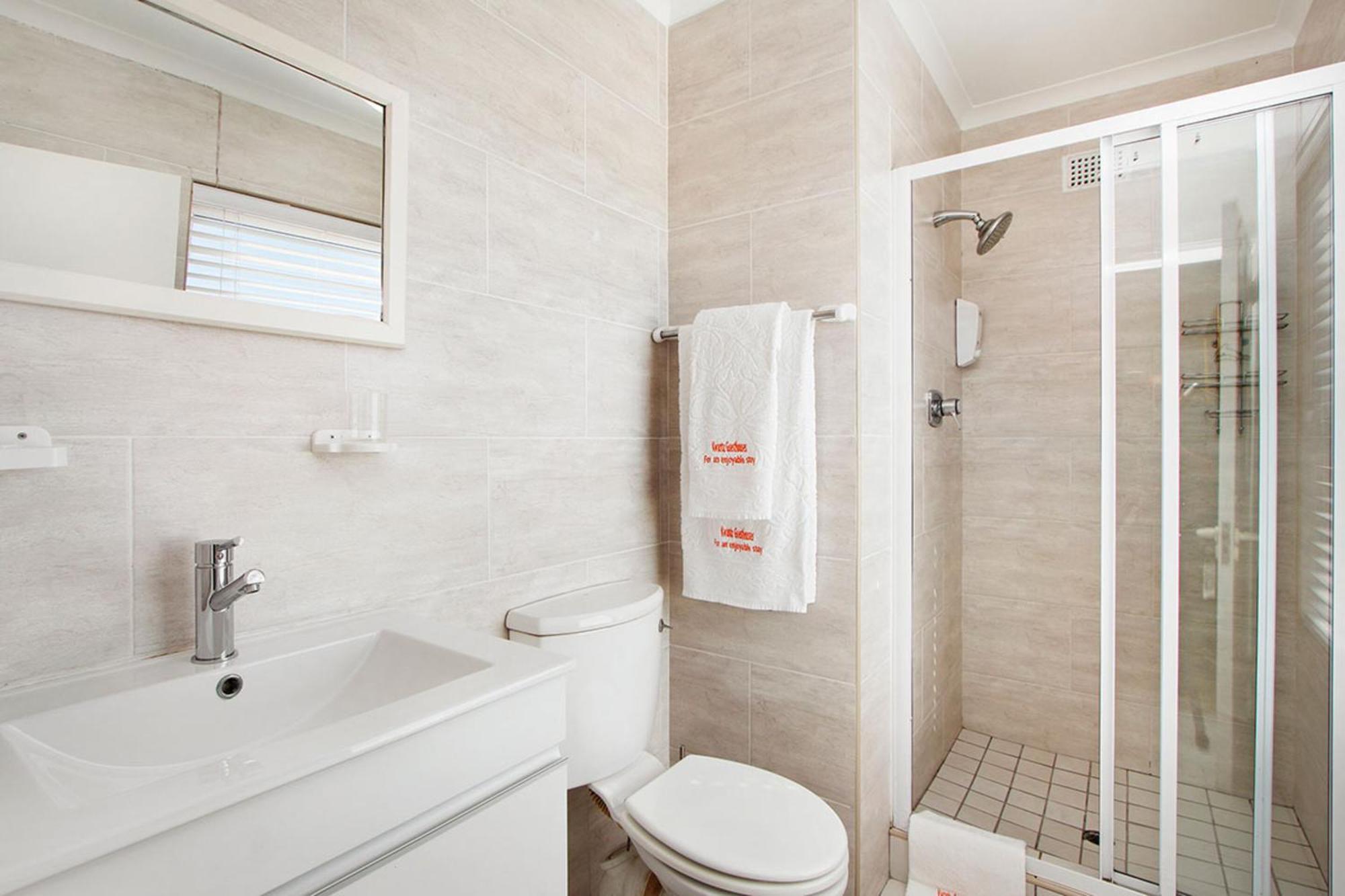 Kwantu Guesthouse 1 Cape Town Ngoại thất bức ảnh