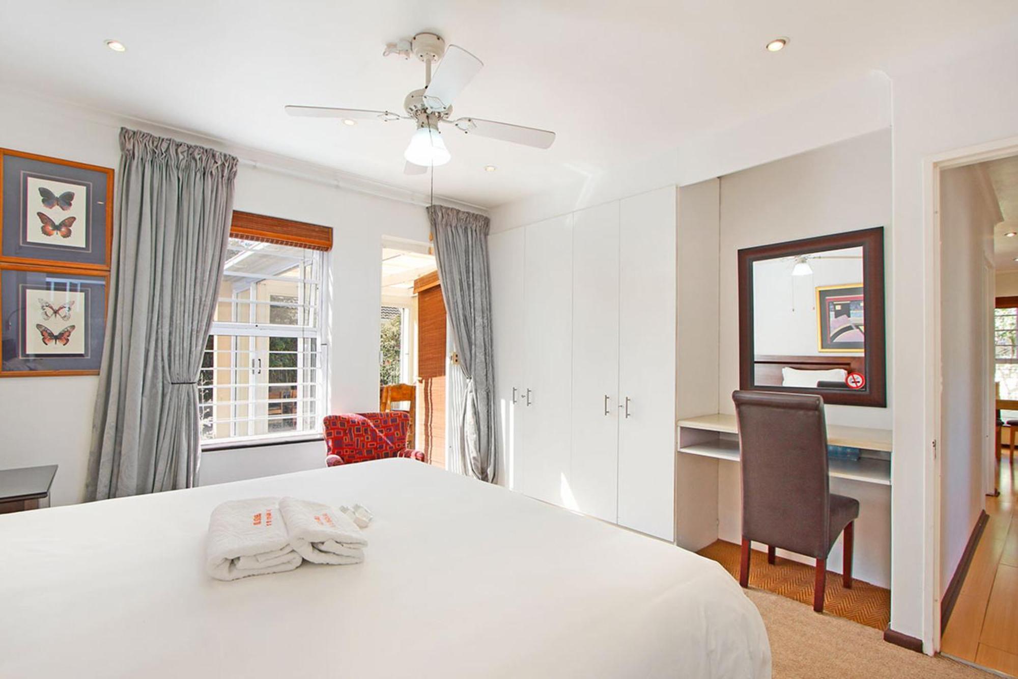 Kwantu Guesthouse 1 Cape Town Ngoại thất bức ảnh